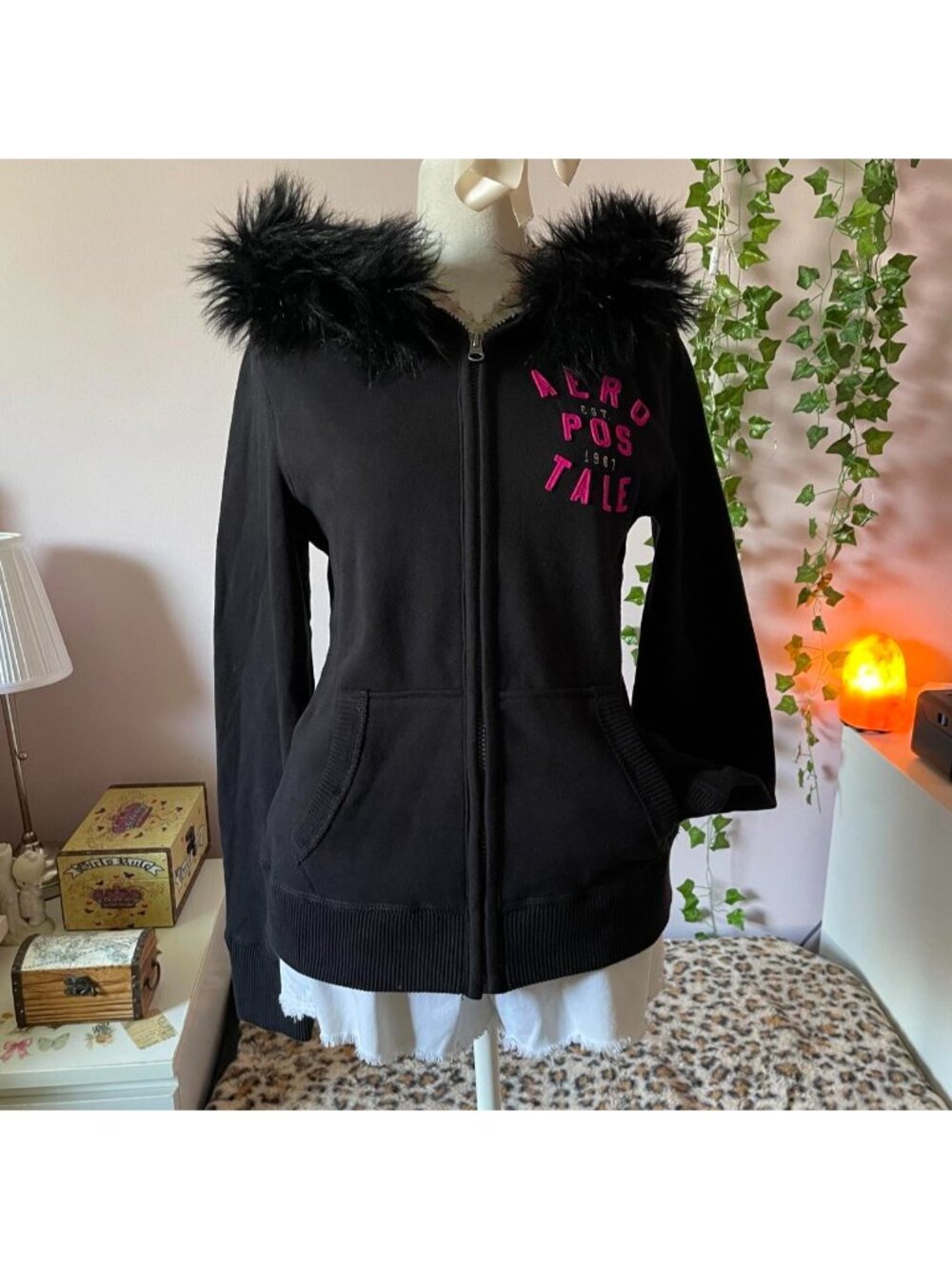 RARE Aeropostale zip up with fur hood and multicoloured embroidered details